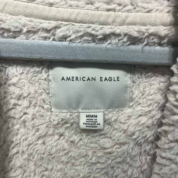 American Eagle Beige Sherpa - Picture 4 of 5